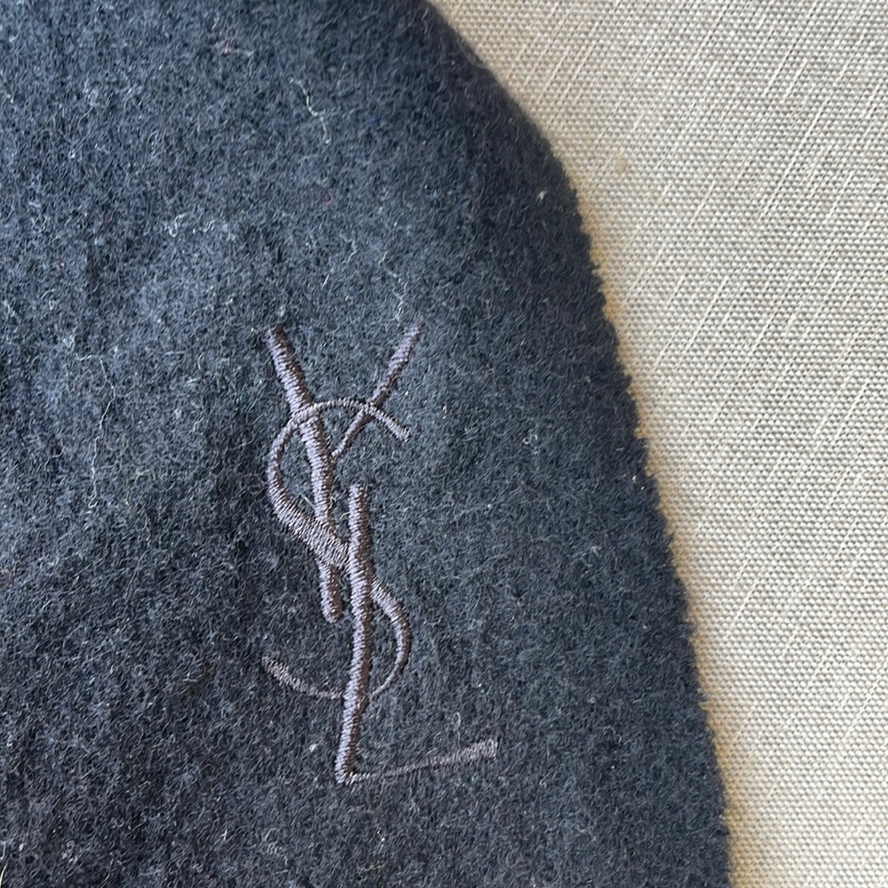 YSL Yves Saint Laurent scarf - Picture 7 of 7